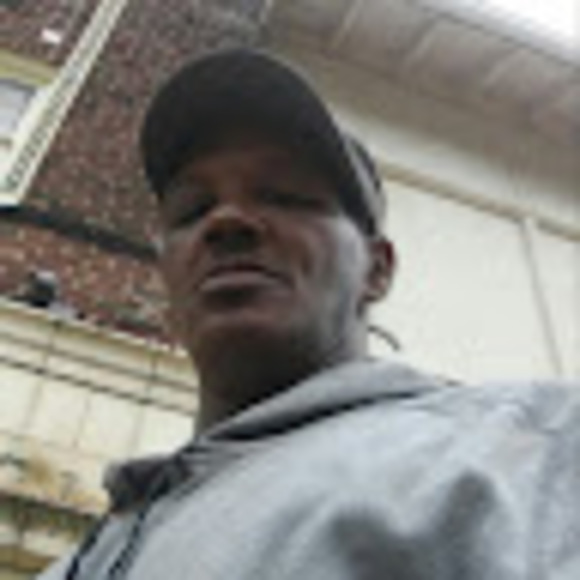 Meet your Posher, Cedric - Picture 1 of 1